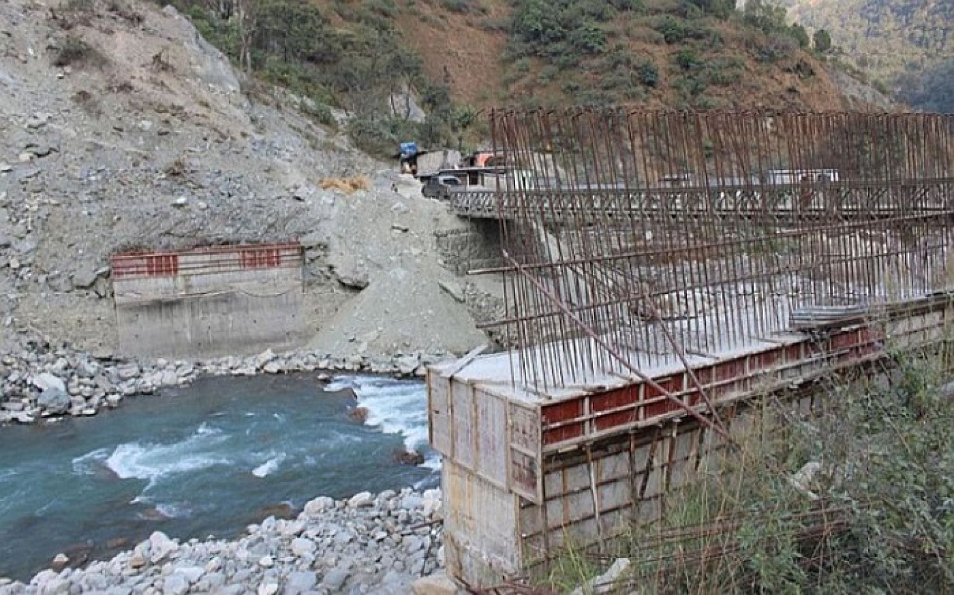 चौध वर्षमा राहुघाट जलविद्युत् आयोजनाको प्रगति ६० प्रतिशत 